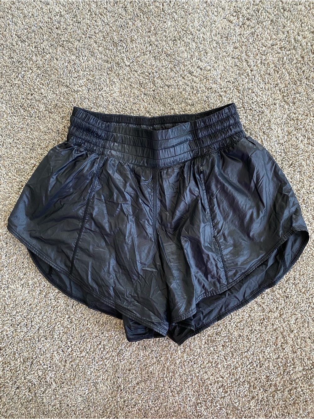 Lululemon Black Matte Sheen Hotty Hot Athletic Shorts Size 4